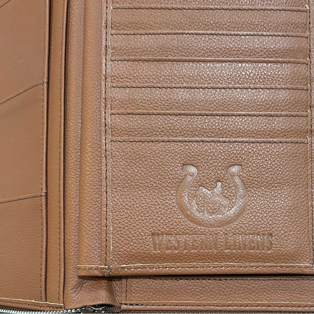 Western Linens Cowhide Clutch/Wrislet - Picture 8 of 8